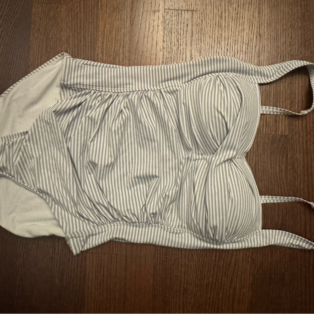 Nip Tuck Swim Women's Sorrento Striped Joanne One Swimsuit Gray & White Size 6